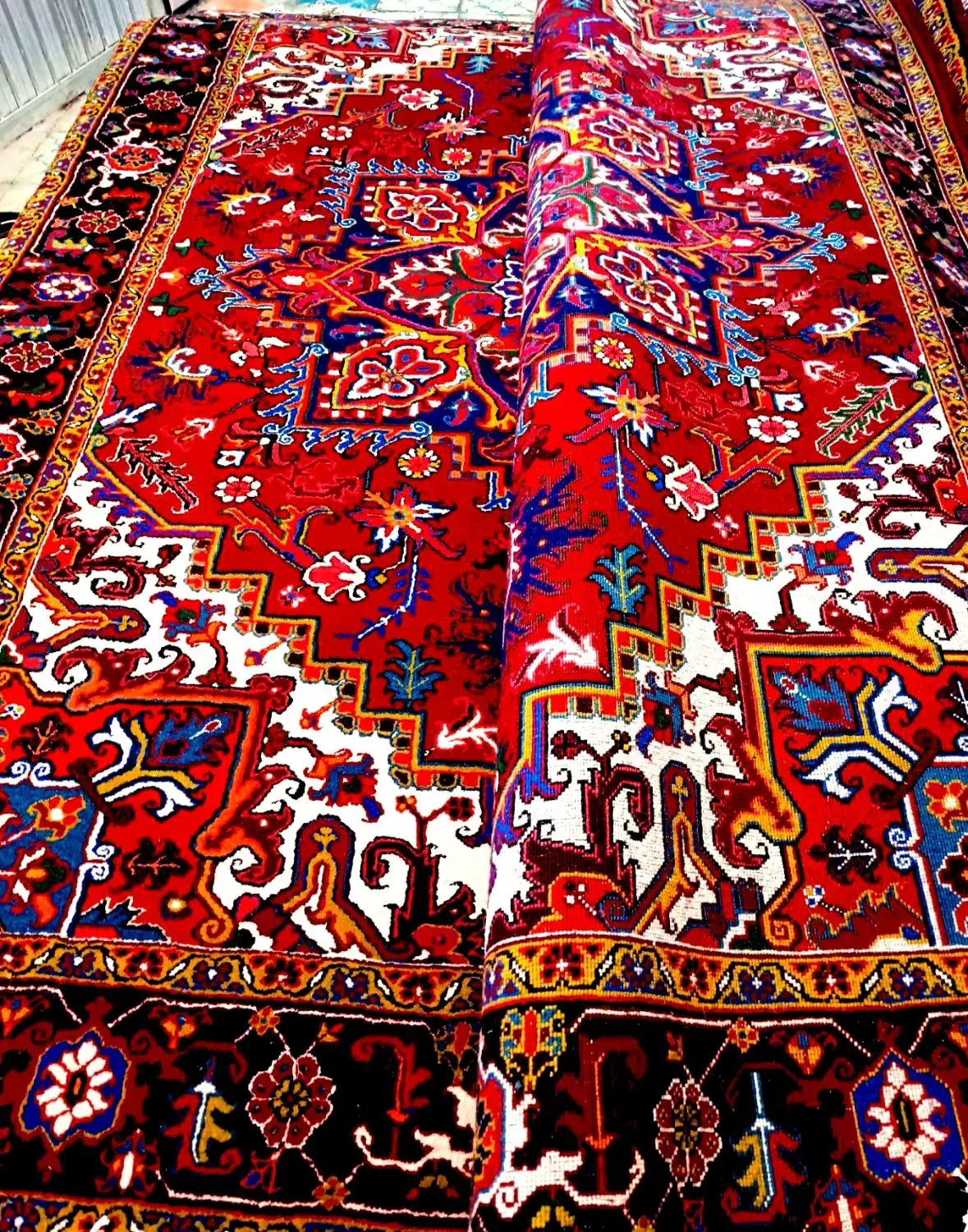 فرش جفت نه متری دستبافت هریس|فرش|هریس, |دیوار