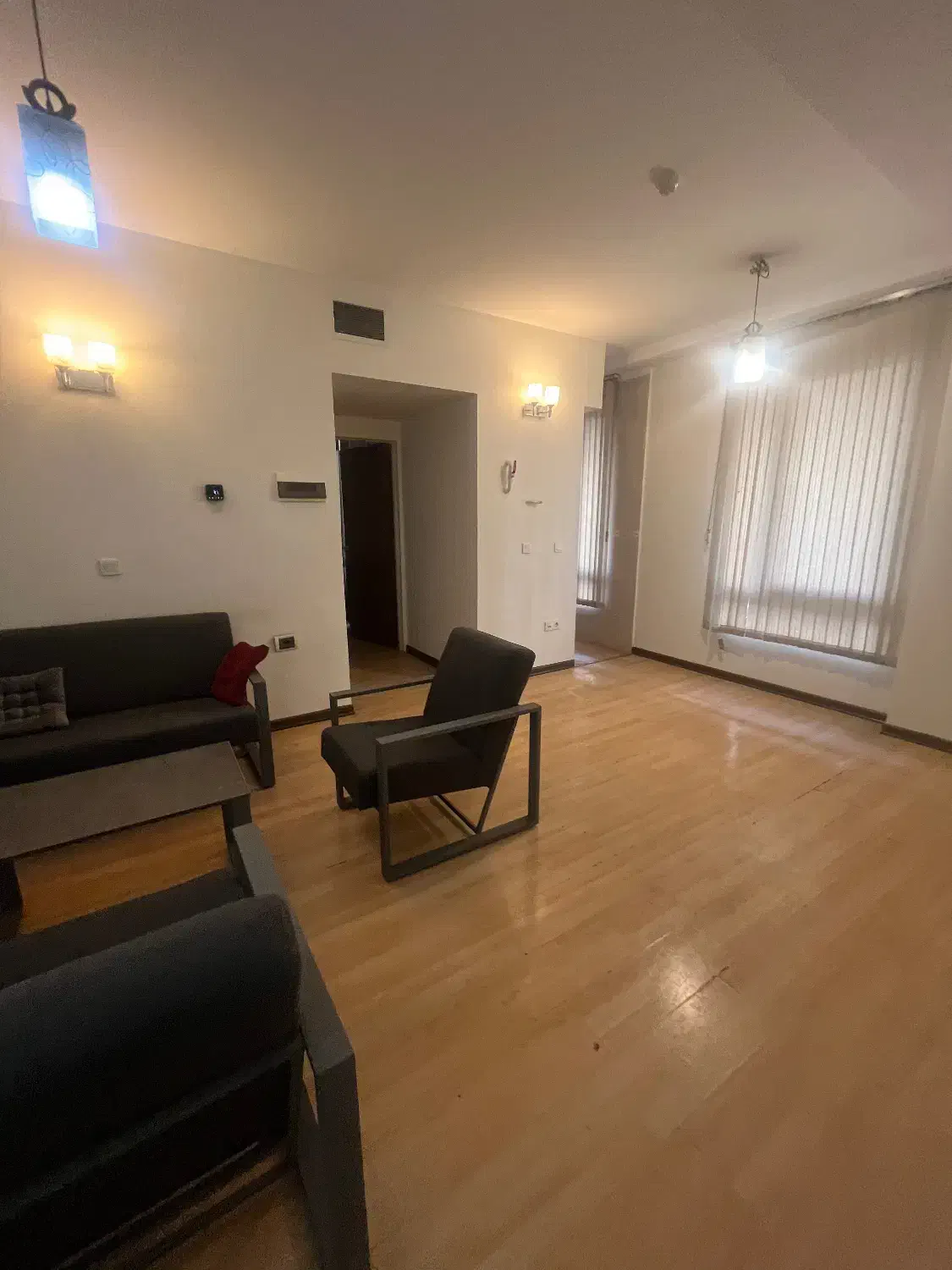 ۵۰ متر سند اداری/اشرفی اصفهانی|اجارهٔ دفتر کار، اتاق اداری، مطب|تهران, صادقیه|دیوار