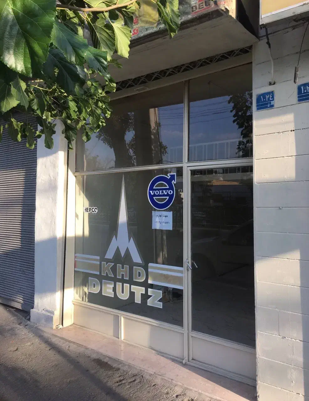 23 متر با 12 متر بالکن بر خیابان قزوین|اجارهٔ مغازه و غرفه|تهران, باغ خزانه|دیوار