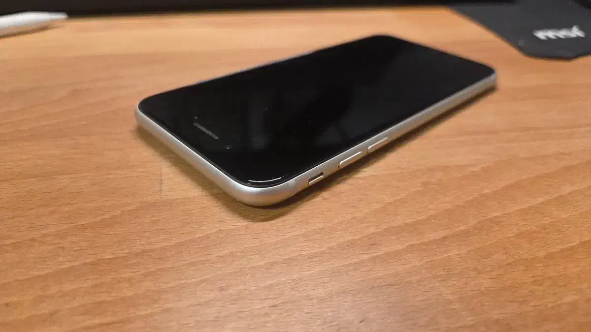 آیفون se|موبایل|اردبیل, |دیوار