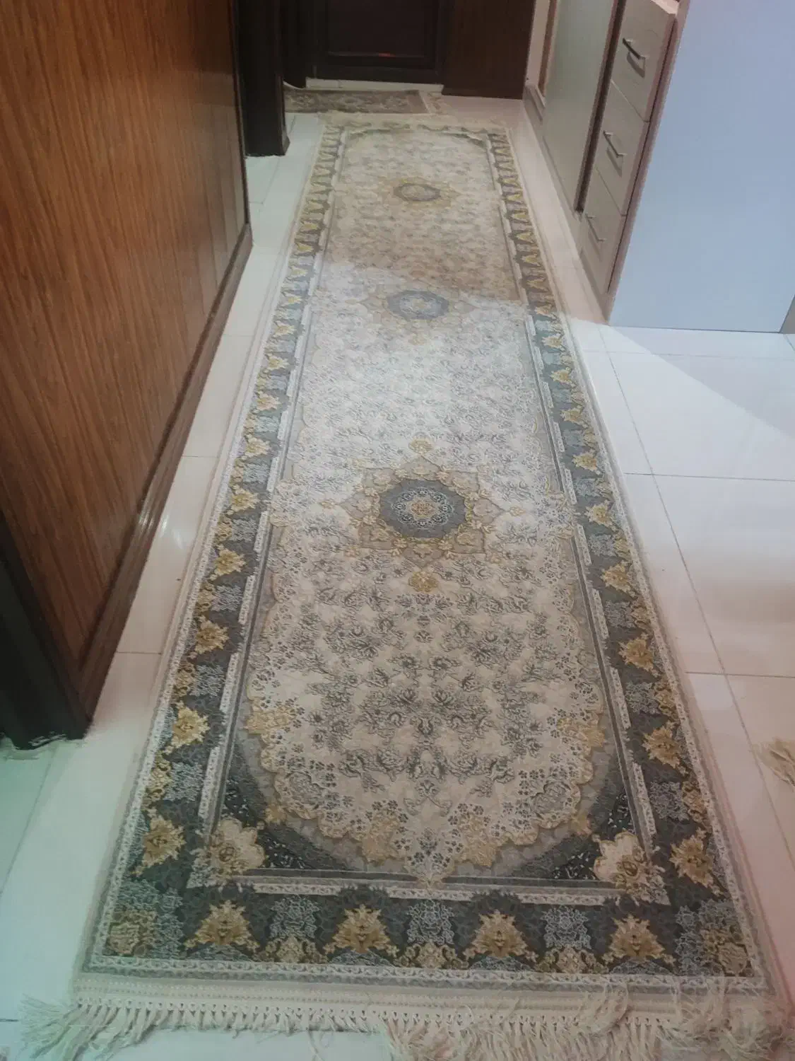 کناره فرش|فرش|برخوار, |دیوار