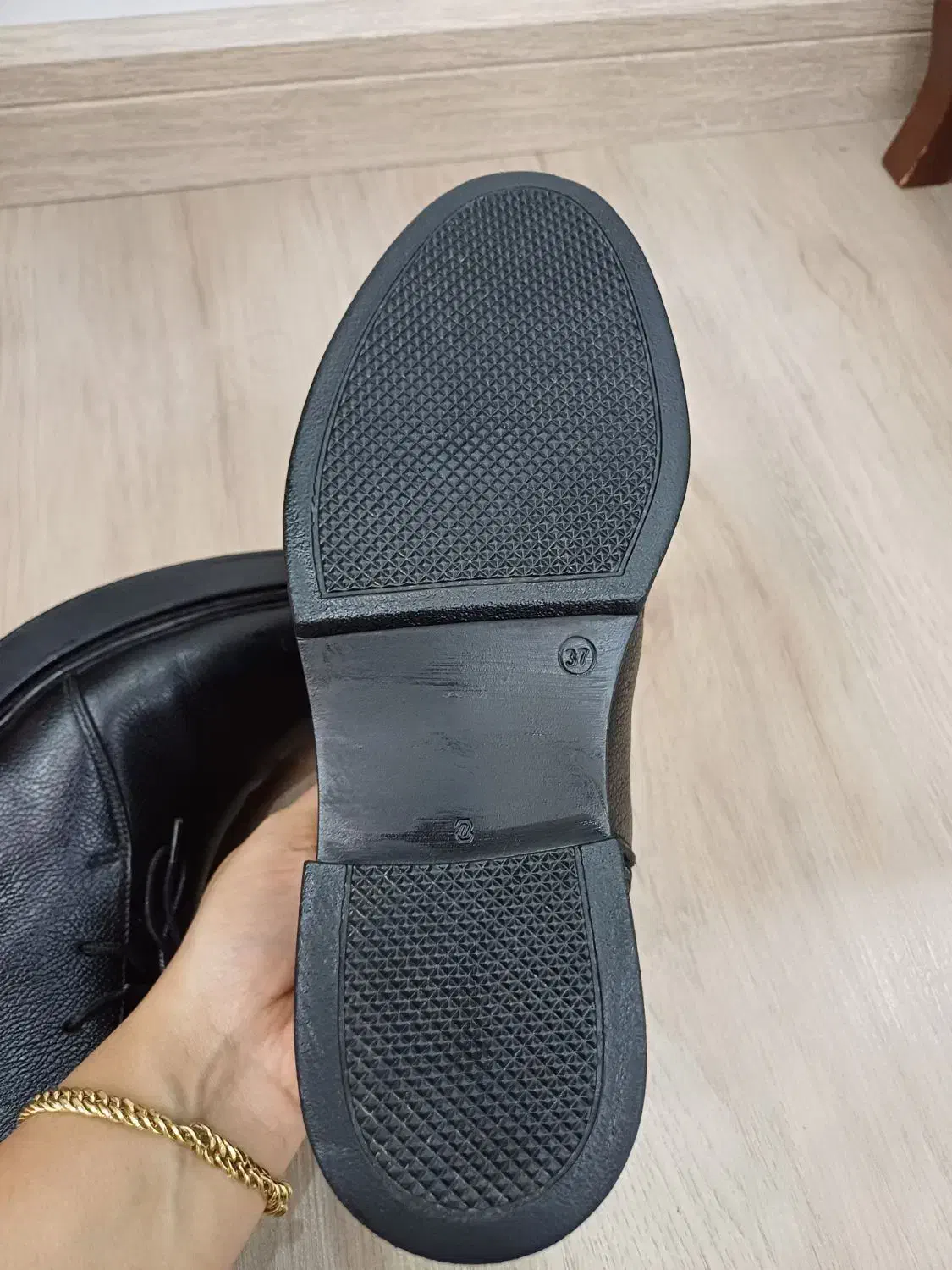 کفش تمام چرم نو بسیار شیک|کیف، کفش، کمربند|رشت, آزادگان|دیوار