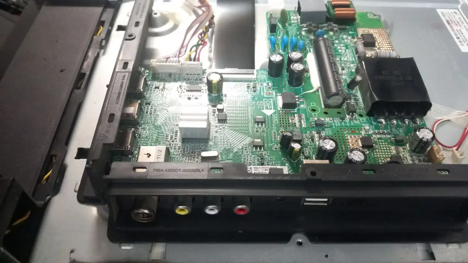 تعمیر تلویزیون.اسپیکر.دیجیتال|خدمات پیشه و مهارت|گرگان, |دیوار