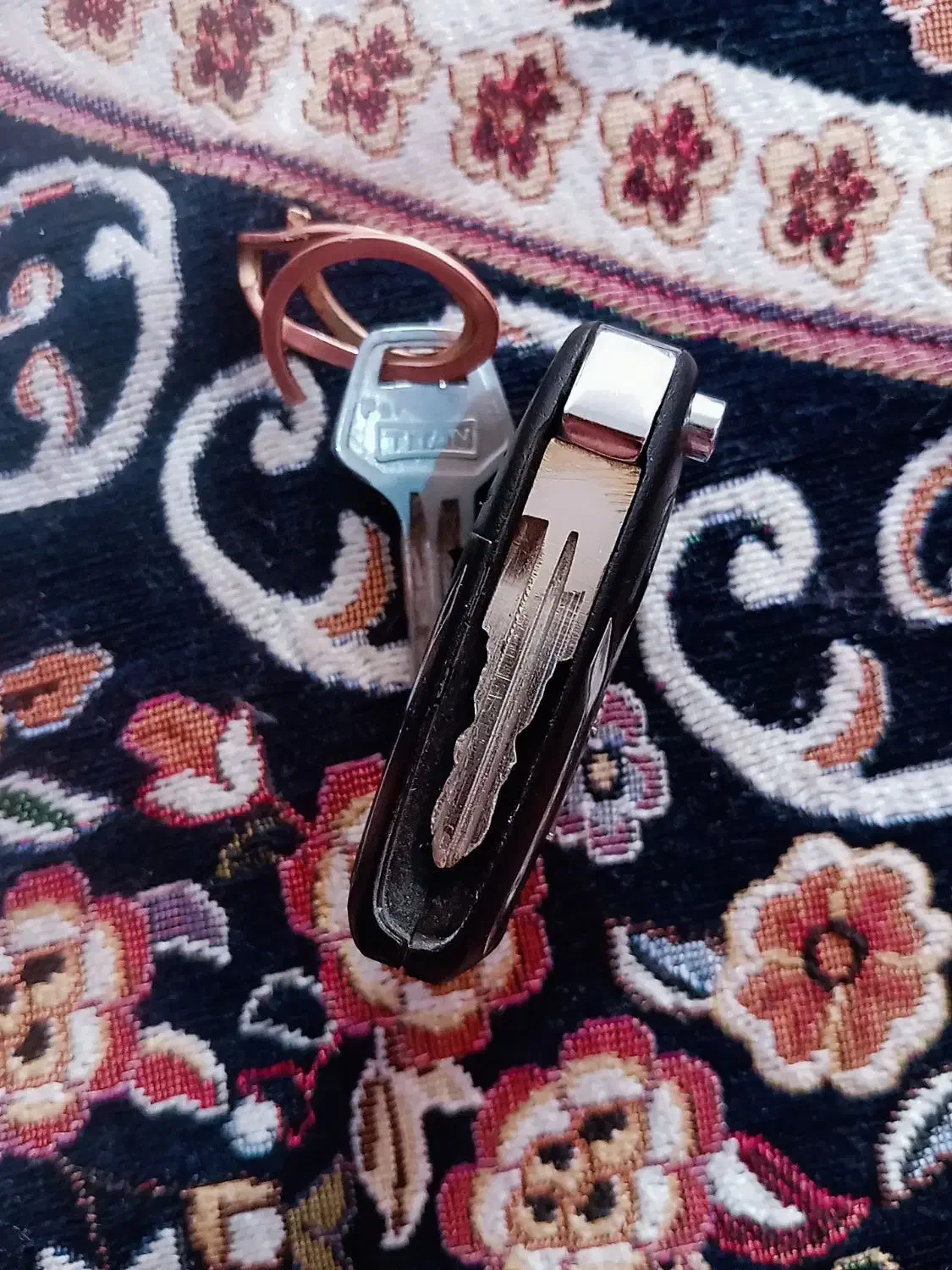 کلید پیداشده ارکیده|اشیا|زاهدان, |دیوار