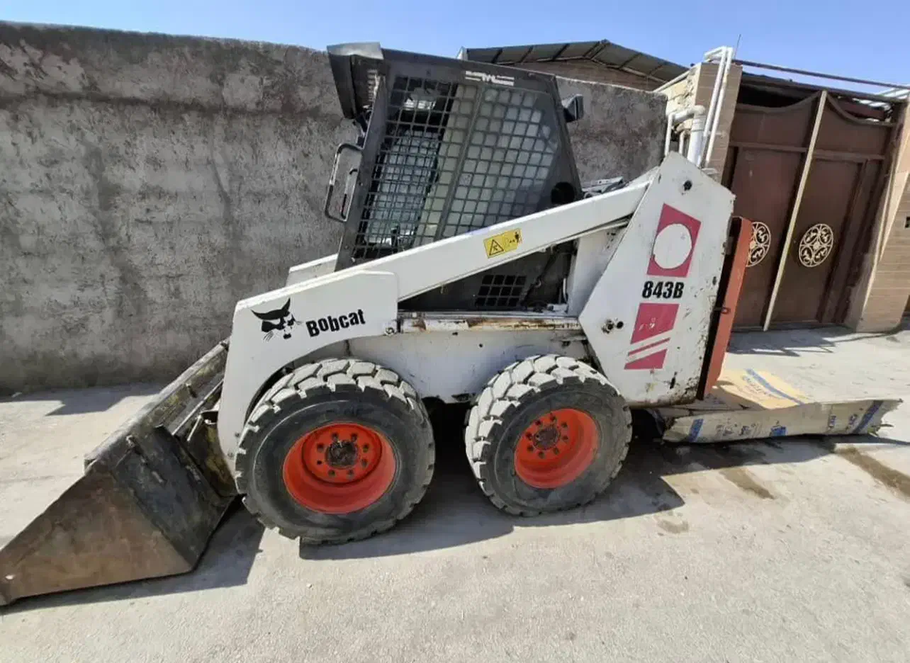 فروش بابکت|خودرو سنگین|قم, پردیسان|دیوار