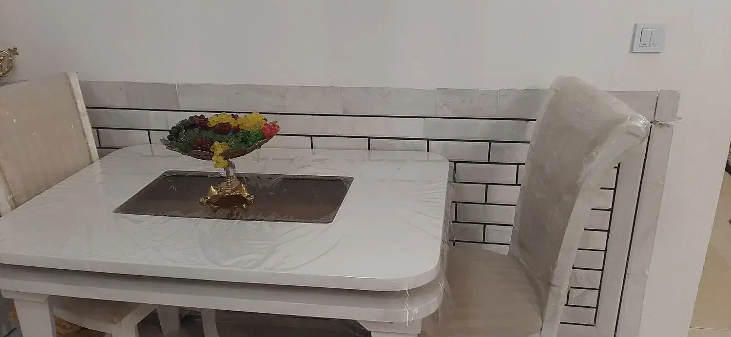 میز غذا خوری ۴نفره|میز و صندلی غذاخوری|الیگودرز, |دیوار