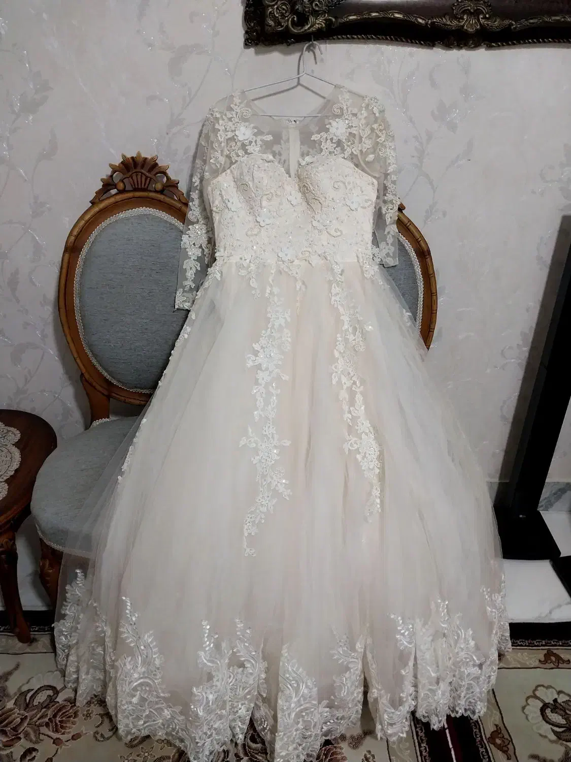 لباس نامزدی به همراه یک عدد ژیفون|لباس|ورامین, ورامین|دیوار