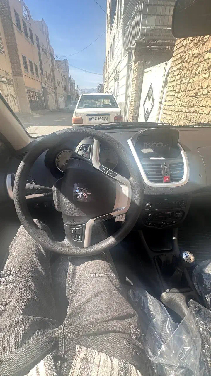 207 tu5 سقف فلز  هیدرولیک 1404|خودرو سواری و وانت|یزد, |دیوار
