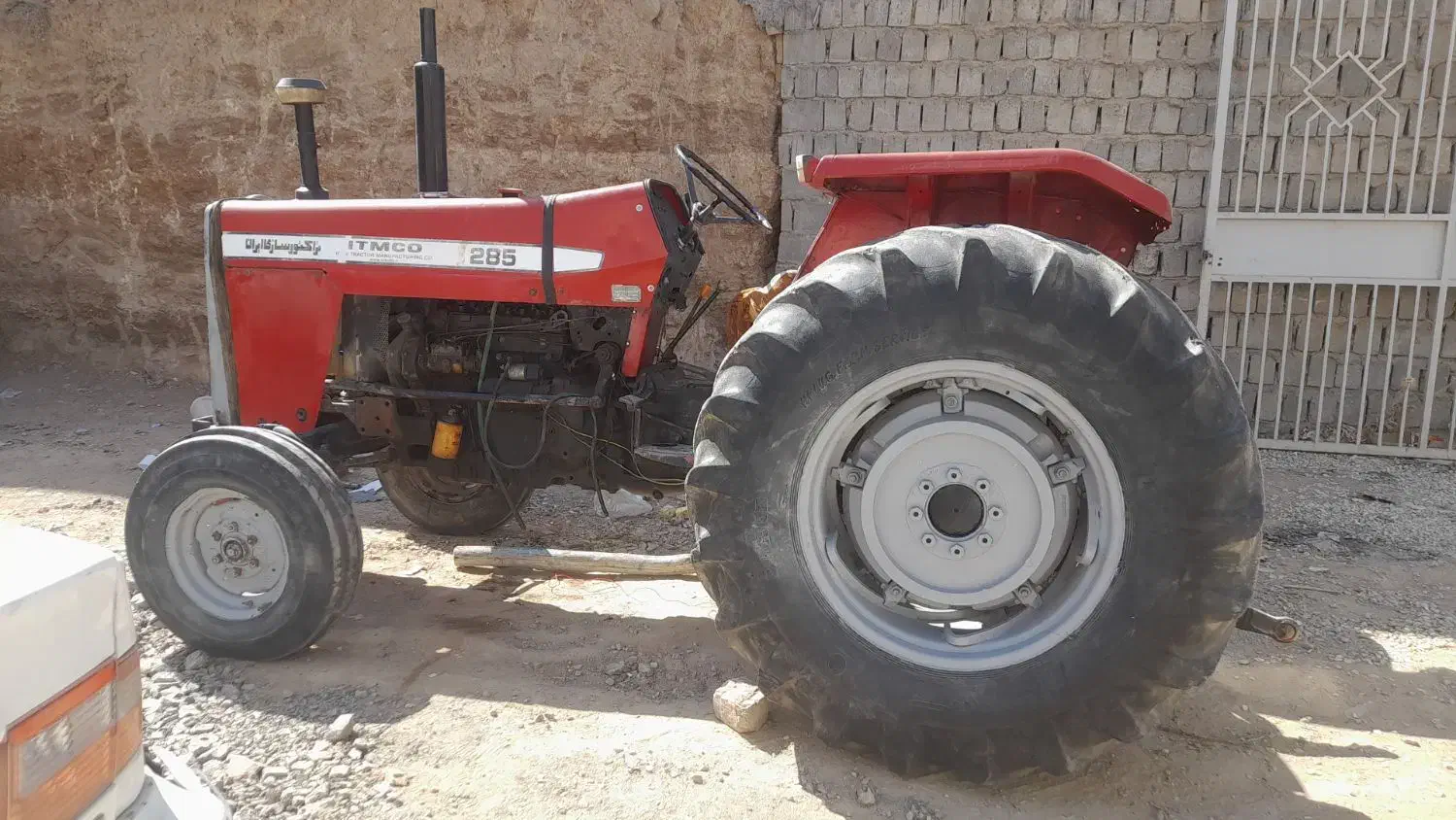 فروش تراکتور فرگوسن مدل ۶۸|خودرو سنگین|تیران, |دیوار