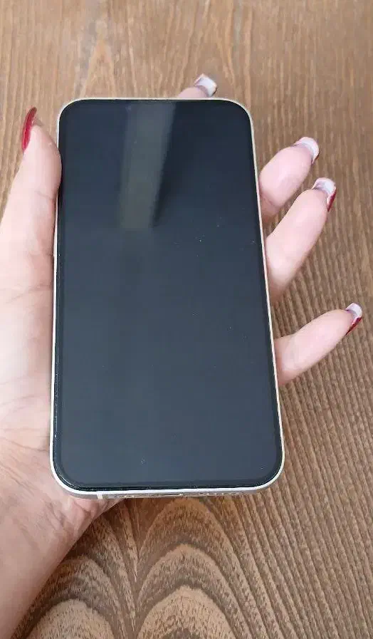 آیفون ۱۳ نرمال همراه با شارژر|موبایل|اصفهان, عسگریه|دیوار