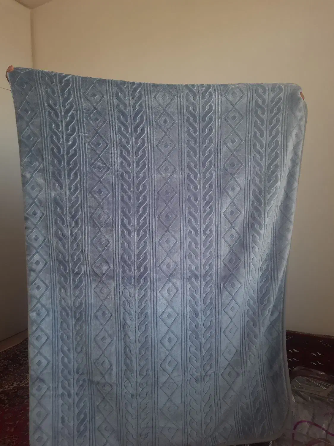 پتو گلبرجسته|رختخواب، بالش، پتو|سبزوار, قصبه اب یمین|دیوار