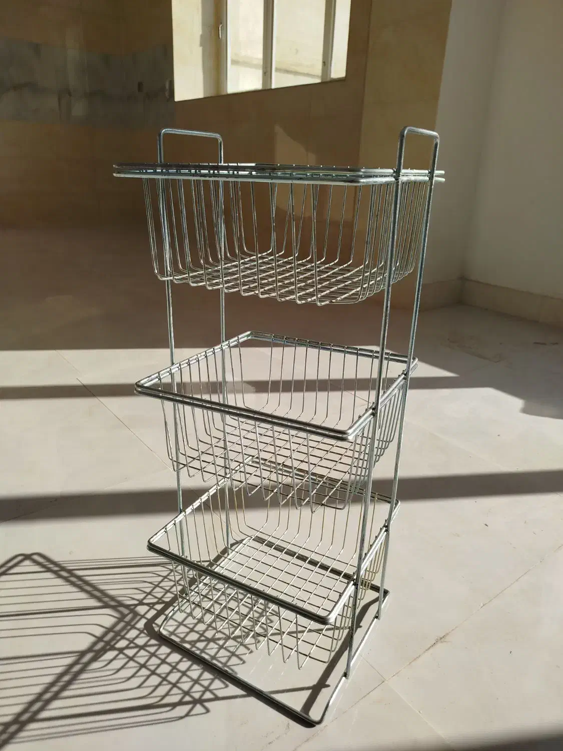 سبد سیب زمینی و پیاز فلزی 3طبقه نو|ظروف نگهدارنده، پلاستیکی، یک‌بارمصرف|تربت‌حیدریه, ۴۵ متری|دیوار