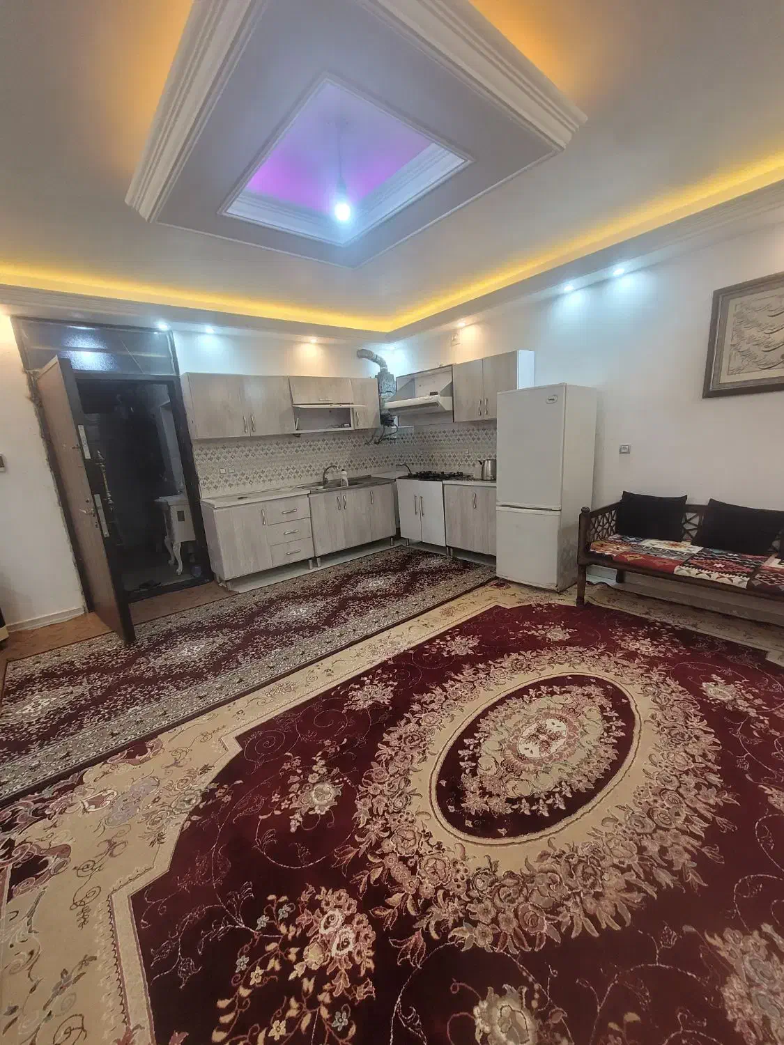 سوئیت اجاره ای  ویلایی دربست دقیقا مرکز شهر|اجارهٔ کوتاه‌مدت آپارتمان و سوئیت|بروجرد, |دیوار