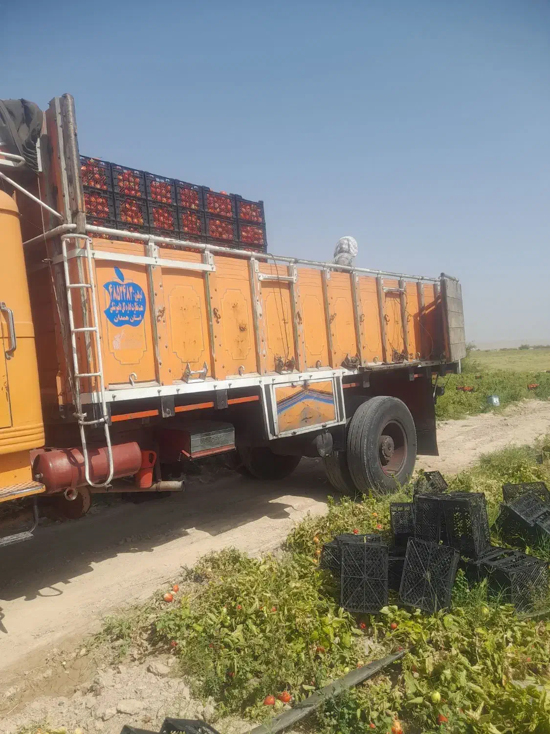 اتاق تک باری اتاق چوبی هستش|خودرو سنگین|نهاوند, |دیوار