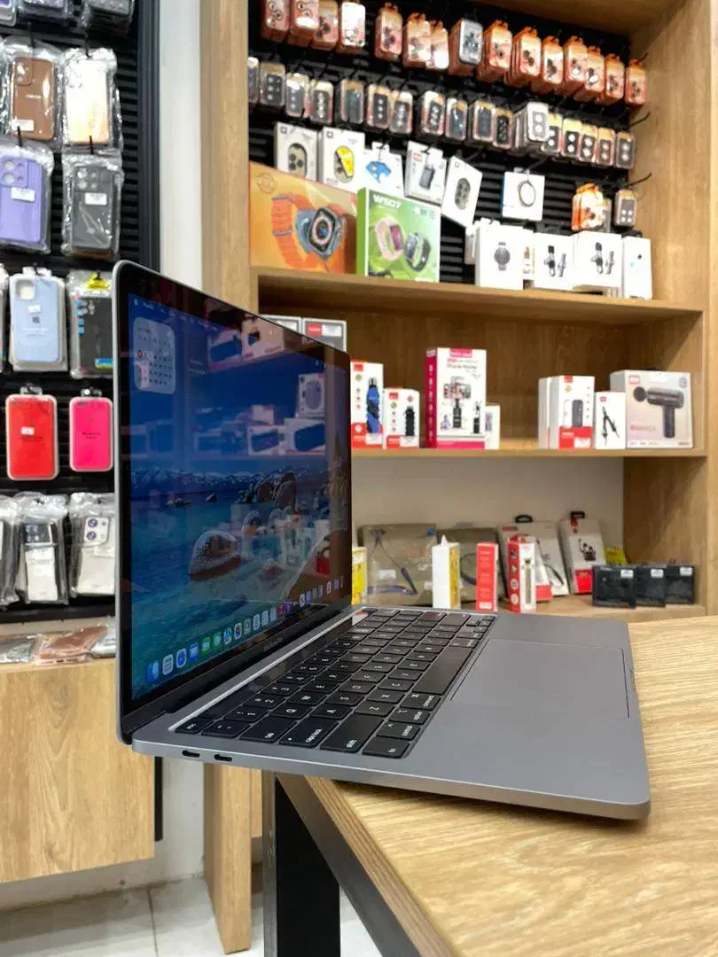 MacBook Pro 2020 - تاچ بار - i7 - 16g|رایانه همراه|قزوین, |دیوار