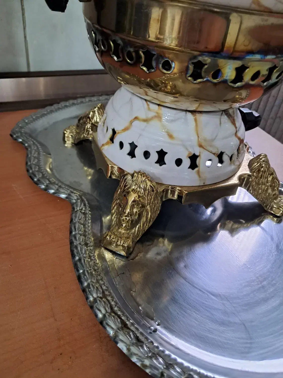 سماور گازی ۶ لیتری تمیز و سالم|سماور، چایساز، قهوهساز|رشت, هلال احمر|دیوار