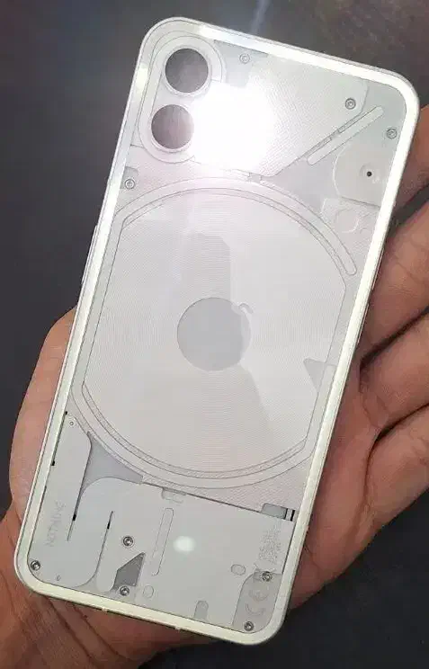 ناتینگ فون 1|موبایل|اصفهان, کوی امام|دیوار