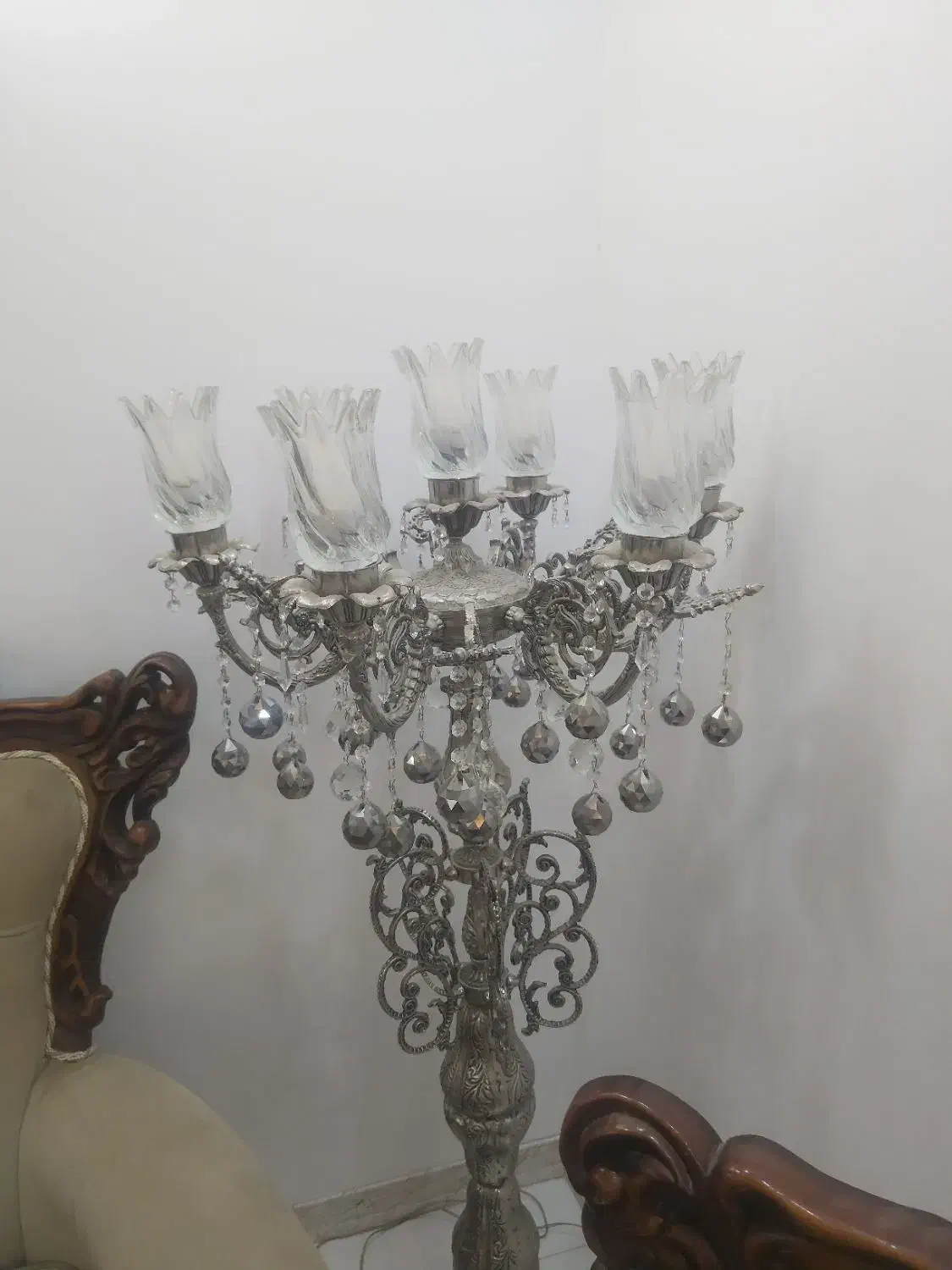 لوستر برنز کنارسالنی|لوستر و چراغ آویز|قم, باغ کرباسی|دیوار