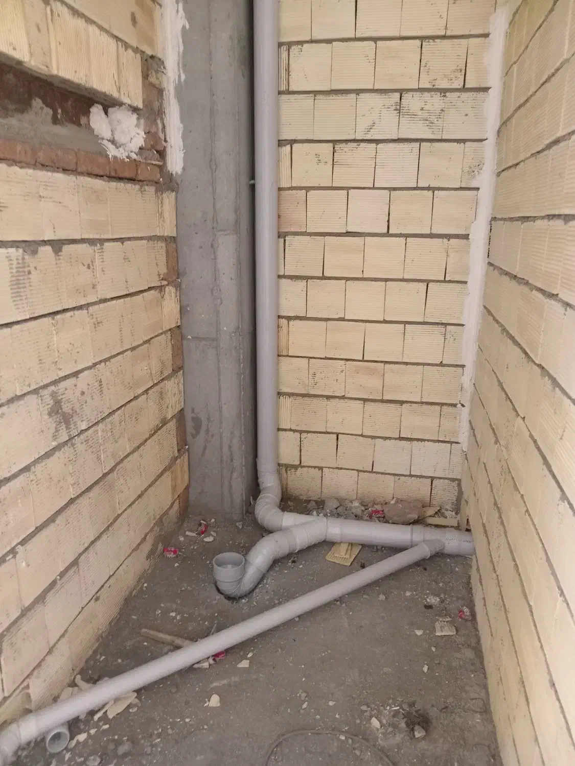 لوله فاضلاب|آبگرمکن، پکیج، شوفاژ|دهگلان, |دیوار