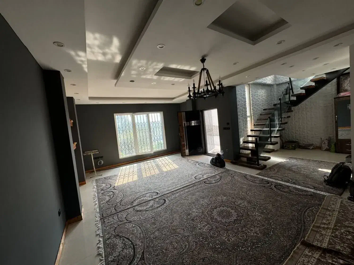 ویلا دوبلکس شهرکی با نگهبان-فروش و معاوضه با تهران|فروش خانه و ویلا|چمستان, |دیوار