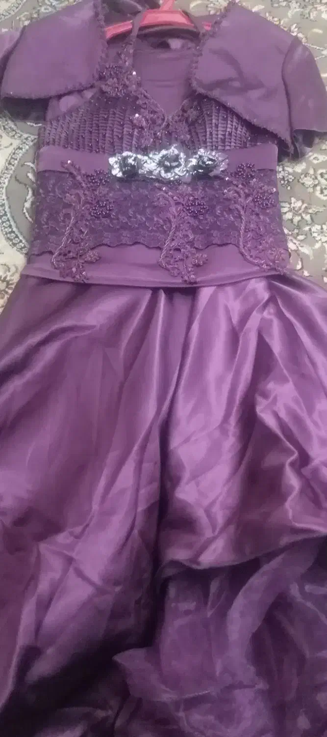 لباس مجلسی|لباس|کاشان, کارگر|دیوار