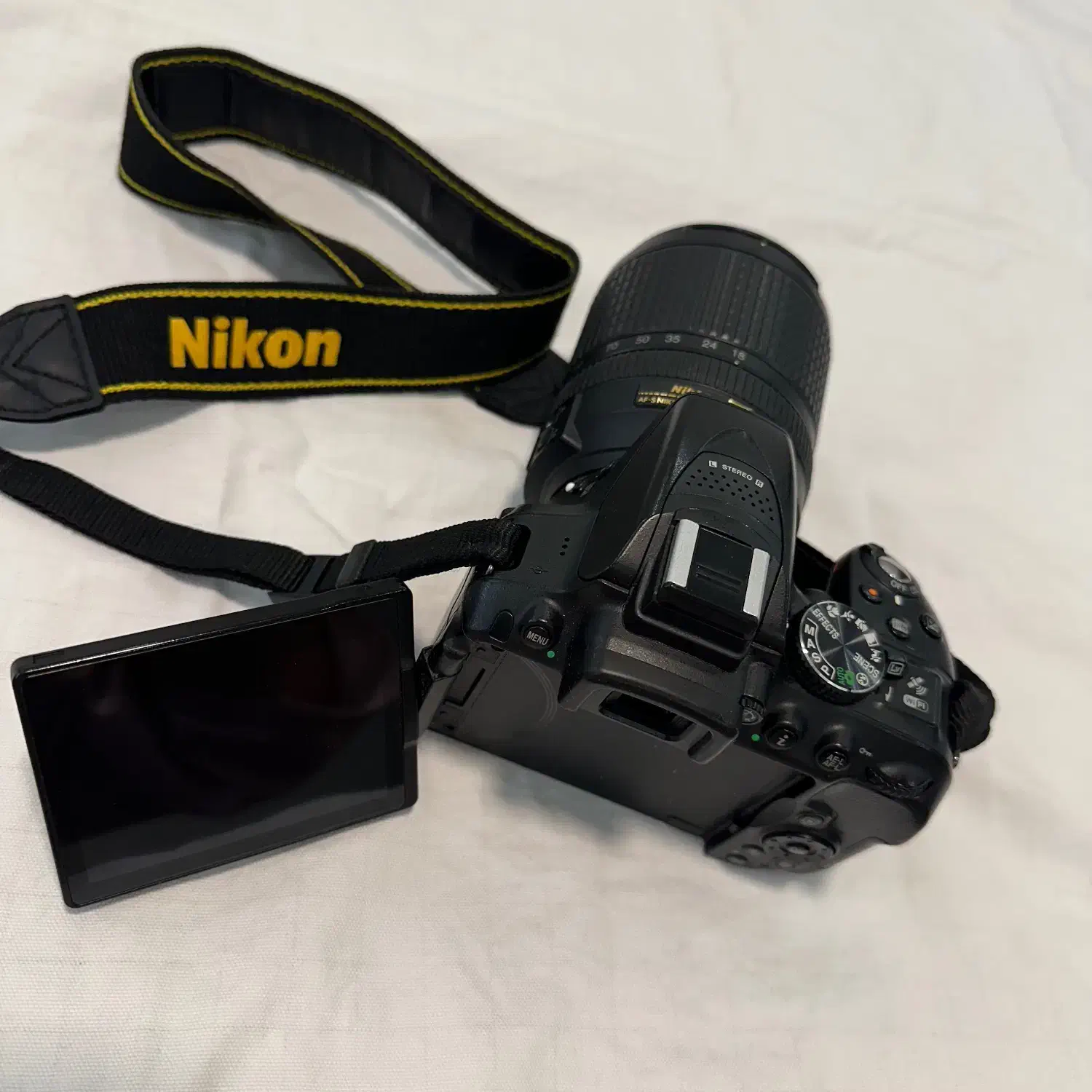 دوربین نیکون D5300 با لنز ۱۸-۱۴۰ کارتن و متعلقات|دوربین عکاسی و فیلمبرداری|سقز, |دیوار