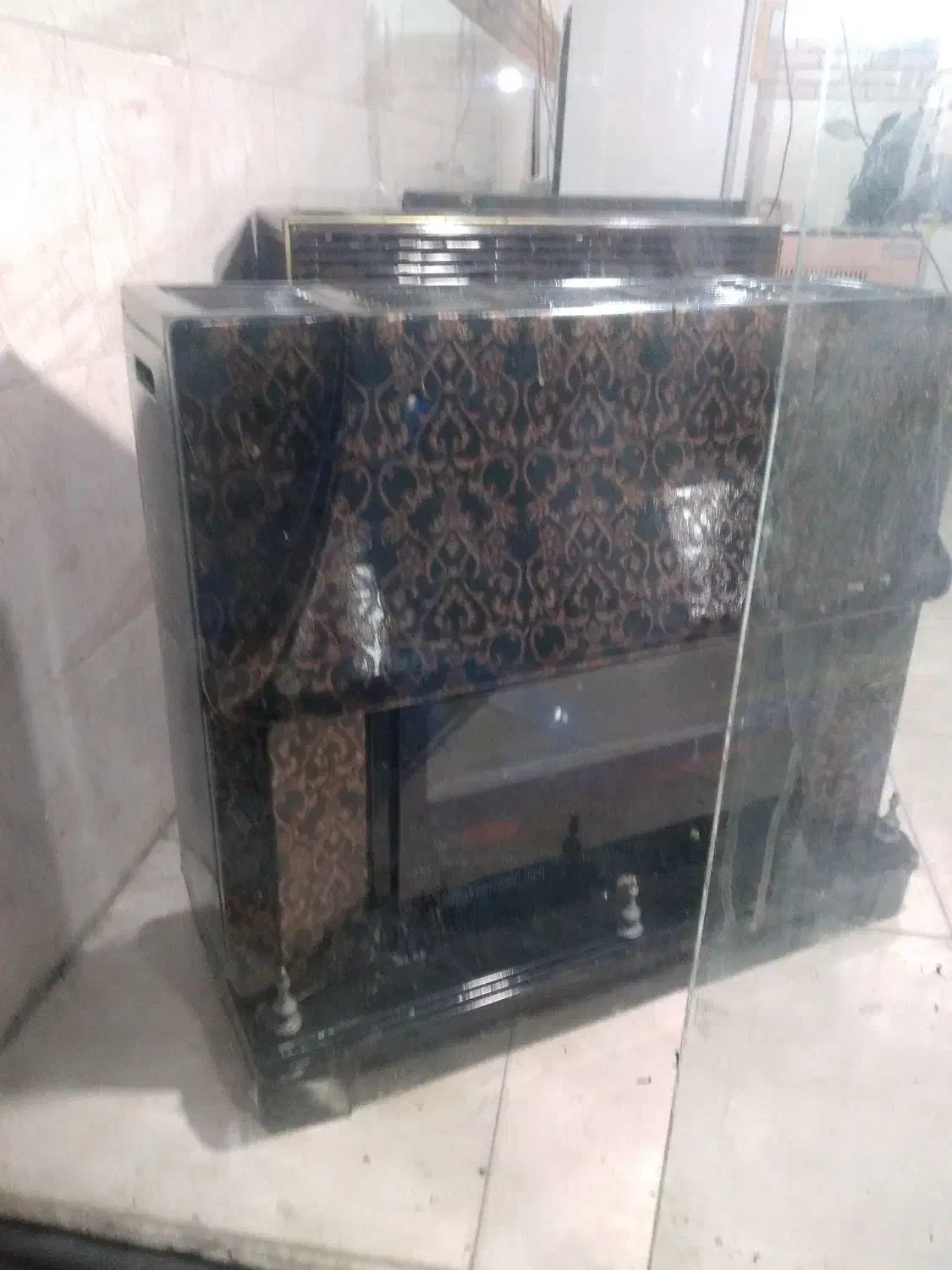 بخاری گازی سالم بشرط|بخاری، هیتر، شومینه|رشت, معلولین|دیوار