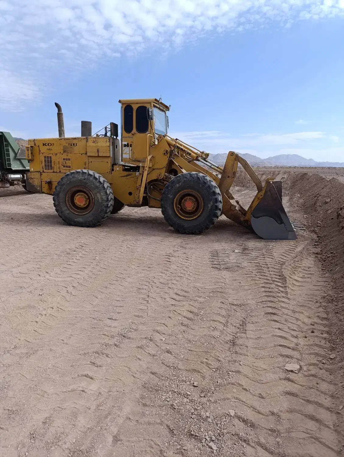 کوماتسو ۱۲۰|خودرو سنگین|سرایان, |دیوار