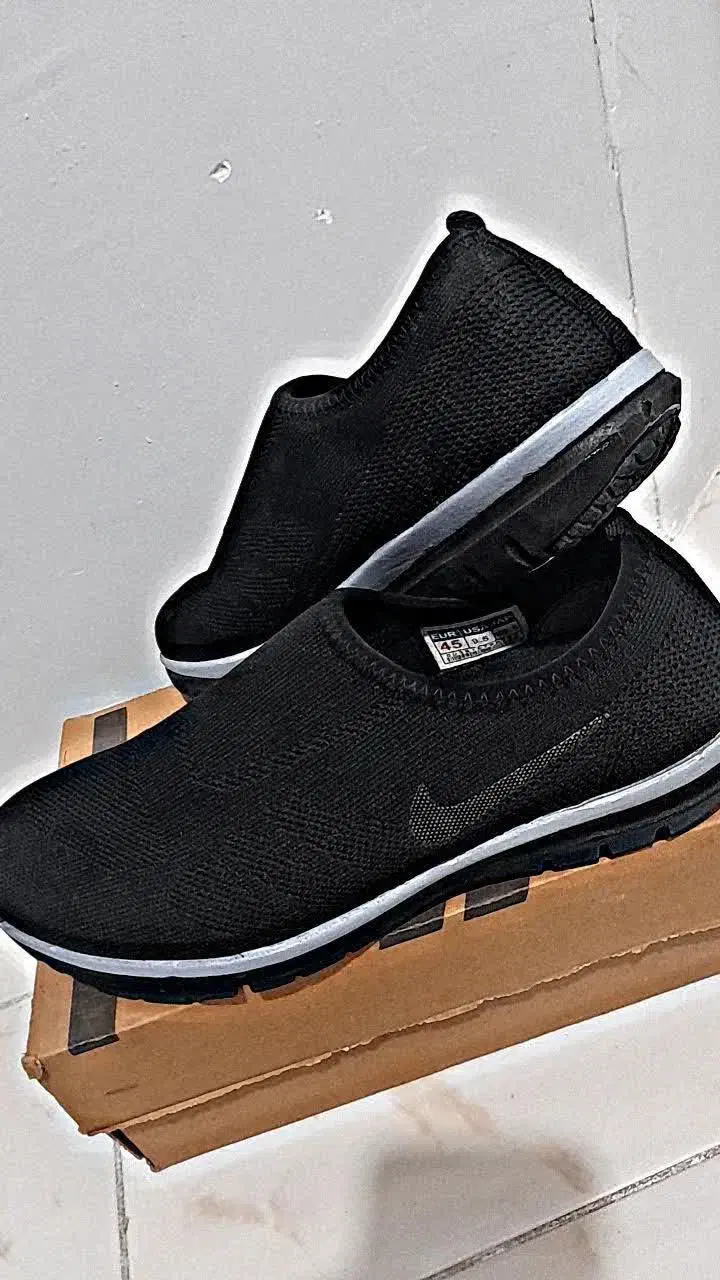 کفش راحت جورایی سایز ۴۵|کیف، کفش، کمربند|پرند, فاز ۶|دیوار