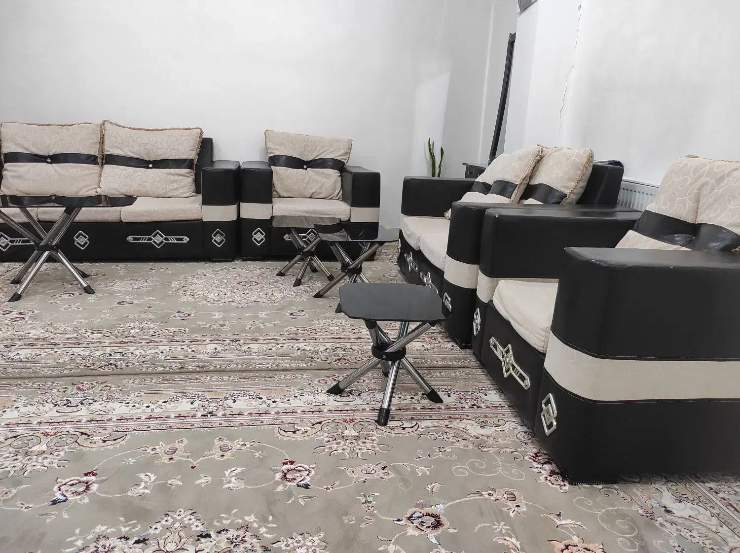 مبل راحتی 7 نفره همراه با جلو مبلی|مبلمان خانگی و میز عسلی|بوکان, |دیوار