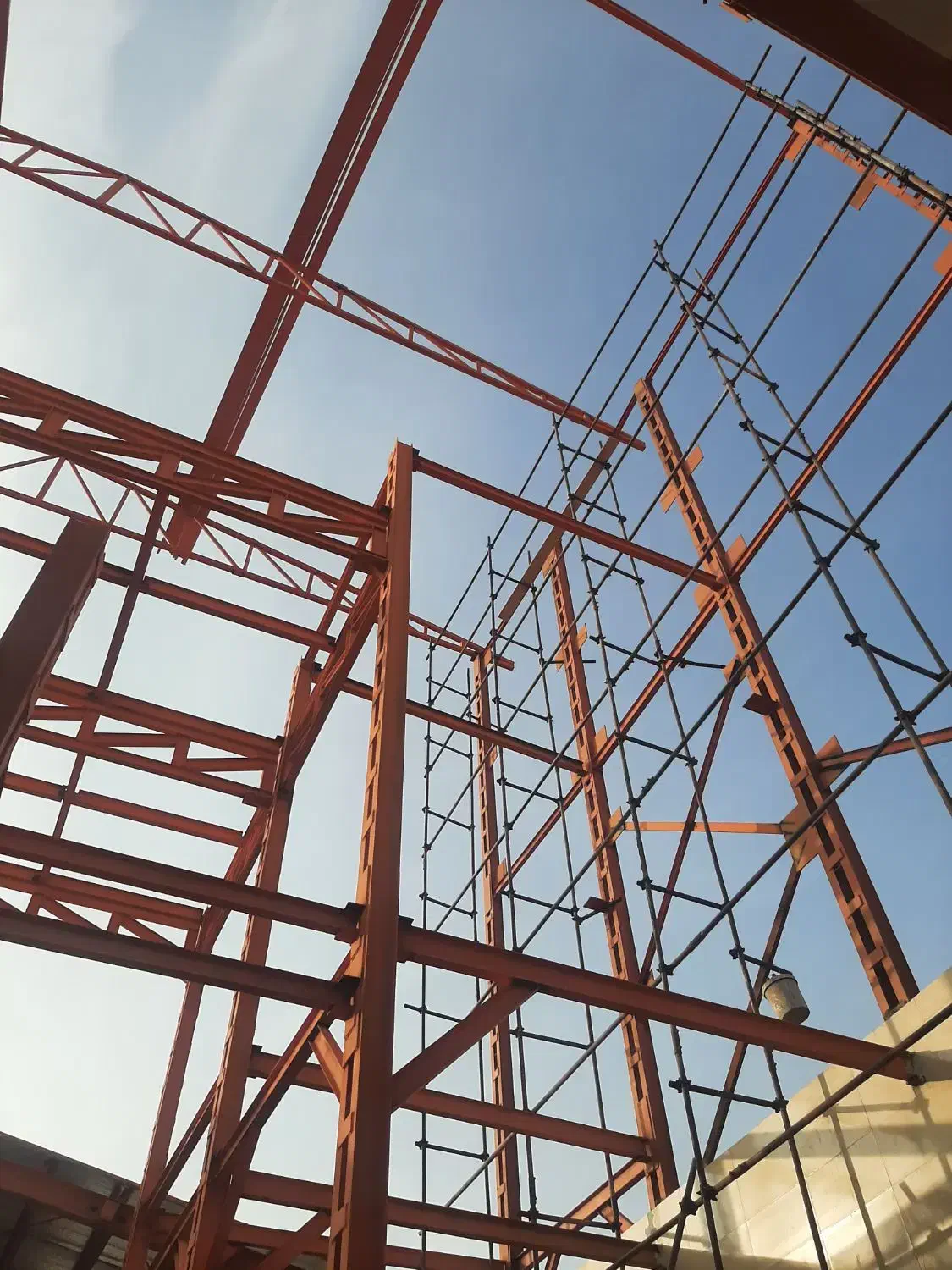 جوشکاری درب و پنجره و اسکلت و انواع سازه های فلزی|خدمات پیشه و مهارت|اشتهارد, |دیوار