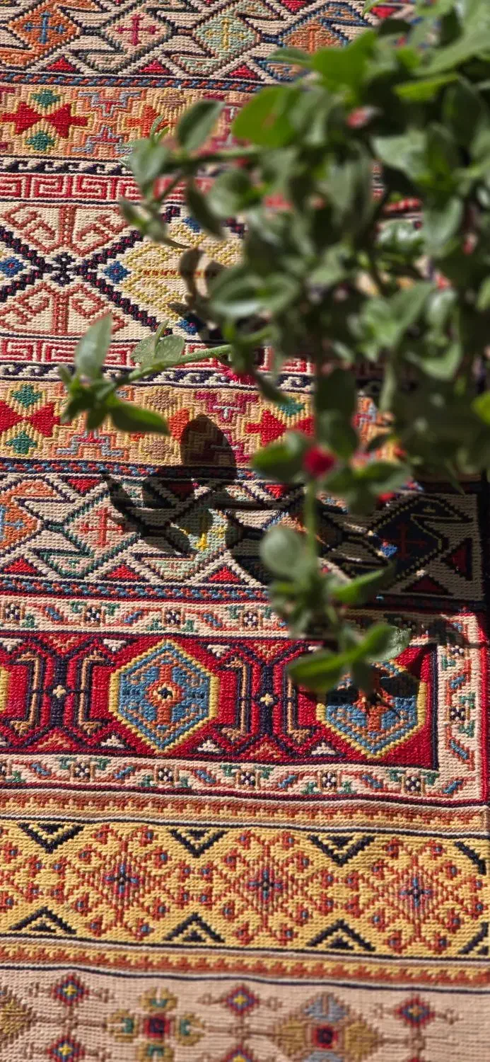 گلیم شیرکی پیچ سیرجان|گلیم، جاجیم، گبه|سیرجان, |دیوار