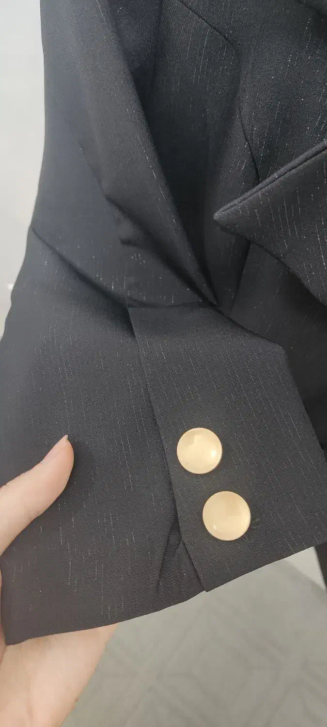 مانتو نو|لباس|نیشابور, شریعتی|دیوار