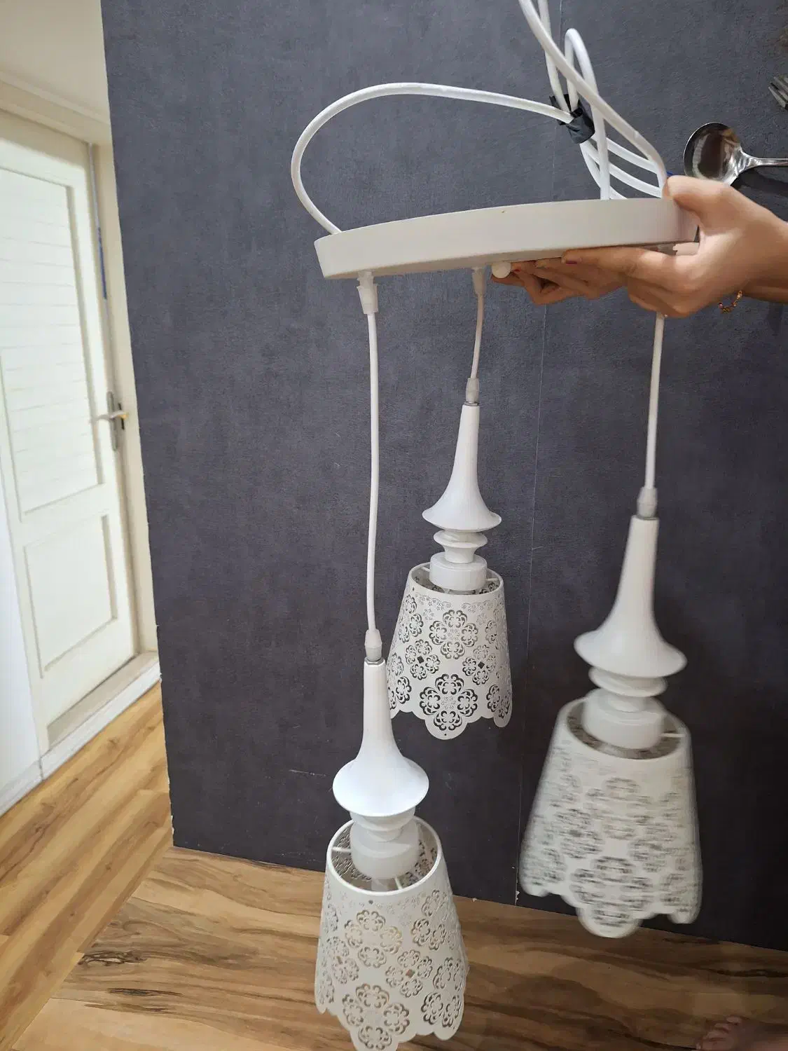 لوستر سه شاخه ایکیا|لوستر و چراغ آویز|شیراز, معالیآباد|دیوار