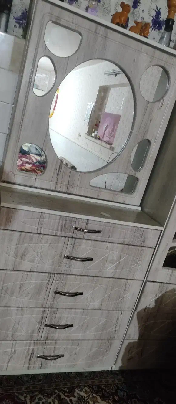 کمد و میز ارایش|جاکفشی، کمد، دراور|کاشان, زیدی|دیوار