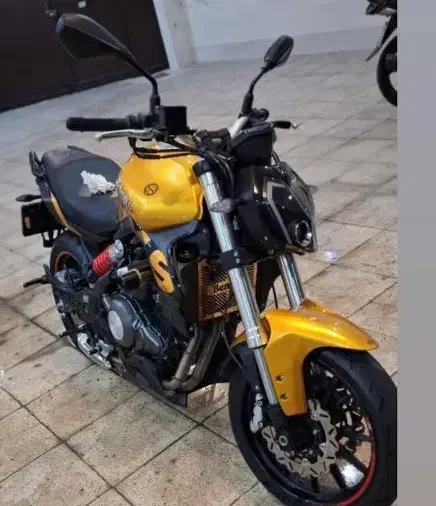بنلی ۲۵۰جفت طلایی|موتورسیکلت|تهران, بازار|دیوار