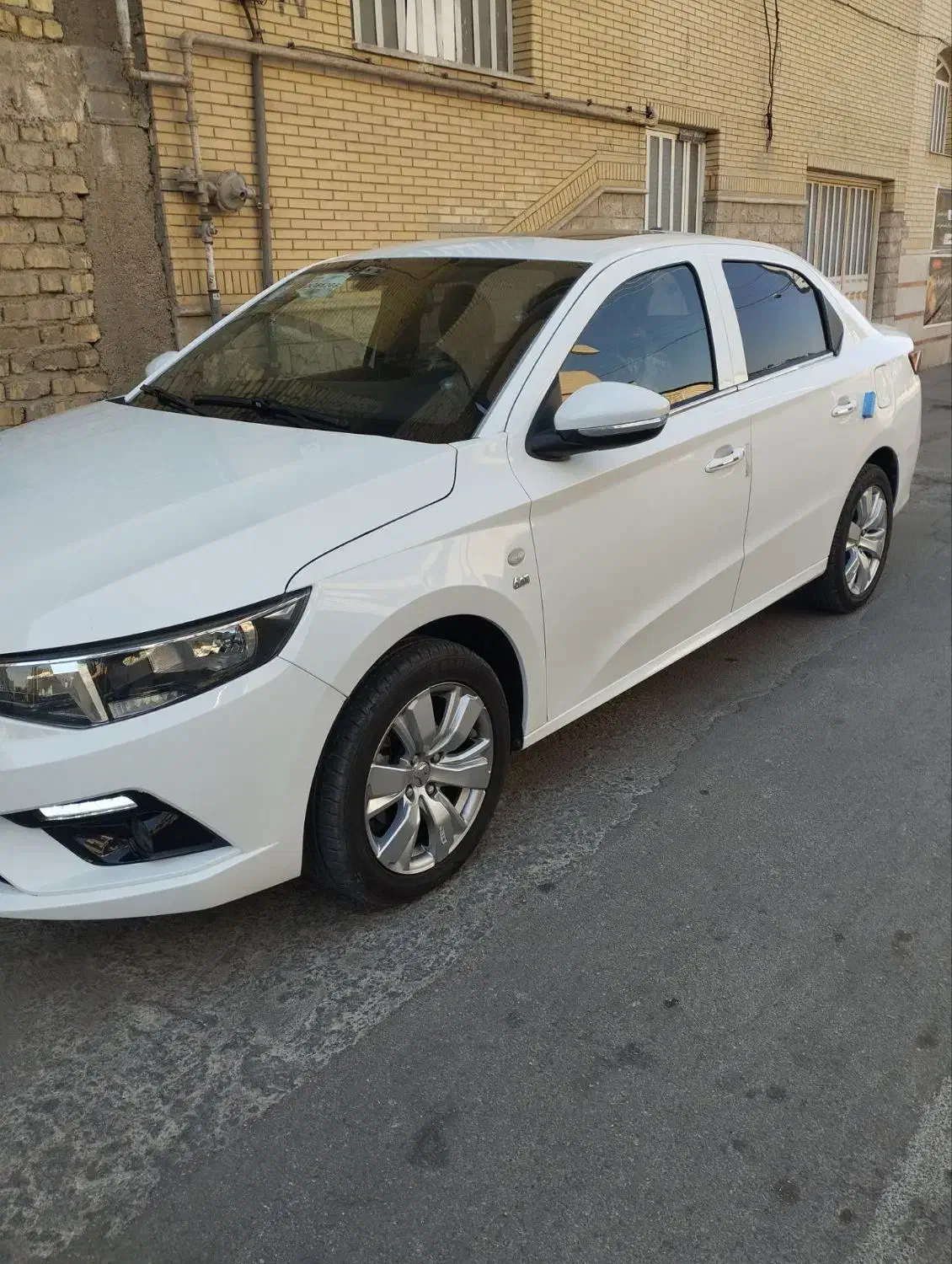 فروشی تارا اتومات وی ۴|خودرو سواری و وانت|جره و بالاده, |دیوار