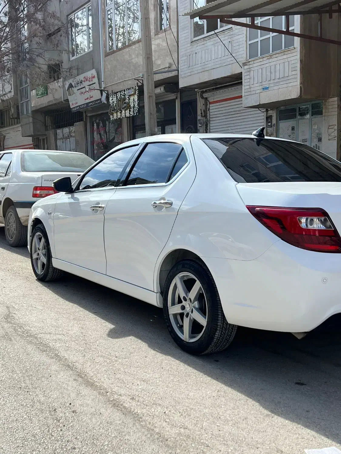 دنا پلاس توربو ۶ دنده|خودرو سواری و وانت|کرمانشاه, |دیوار