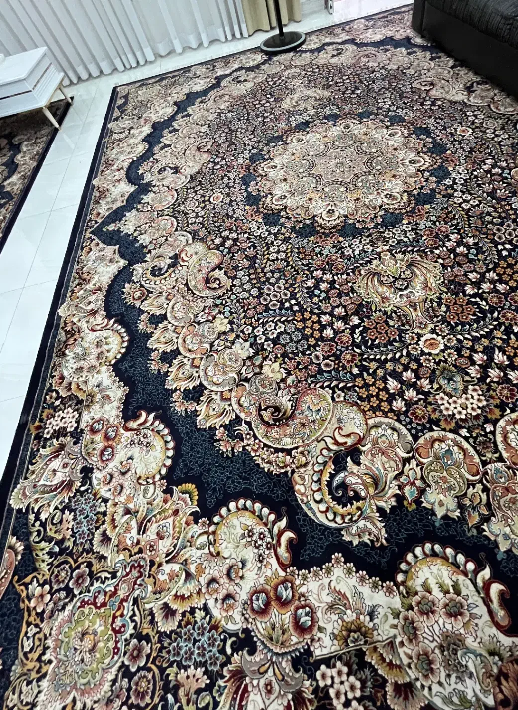 فرش دوازده متری کاملا سالم ۷۰۰شانه|فرش|رشت, دیانتی|دیوار