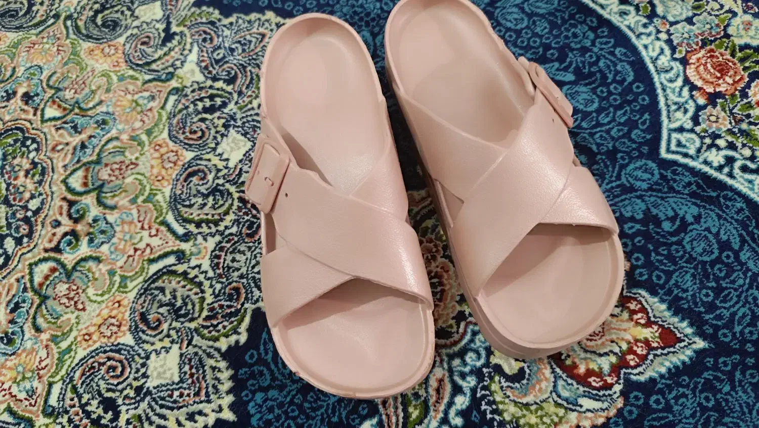 دمپایی تدی|کیف، کفش، کمربند|قم, شهر قائم|دیوار