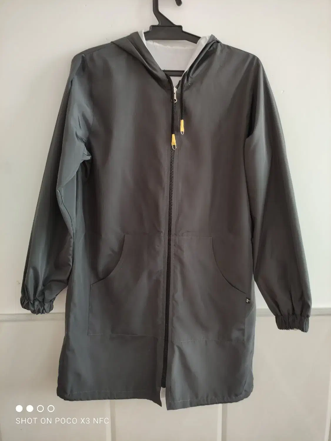 بارانی|لباس|قم, قلعه کامکار|دیوار