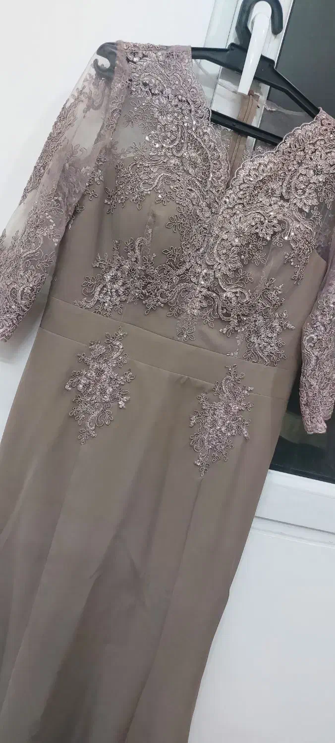 لباس مجلسی|لباس|قم, انسجام|دیوار