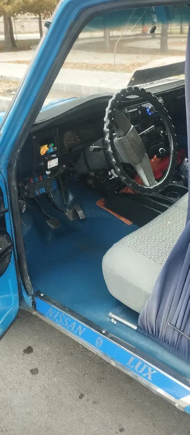 نیسان دوگانه کارخانه مدل ۹۰ تناژ پایین|خودرو سواری و وانت|ارومیه, |دیوار