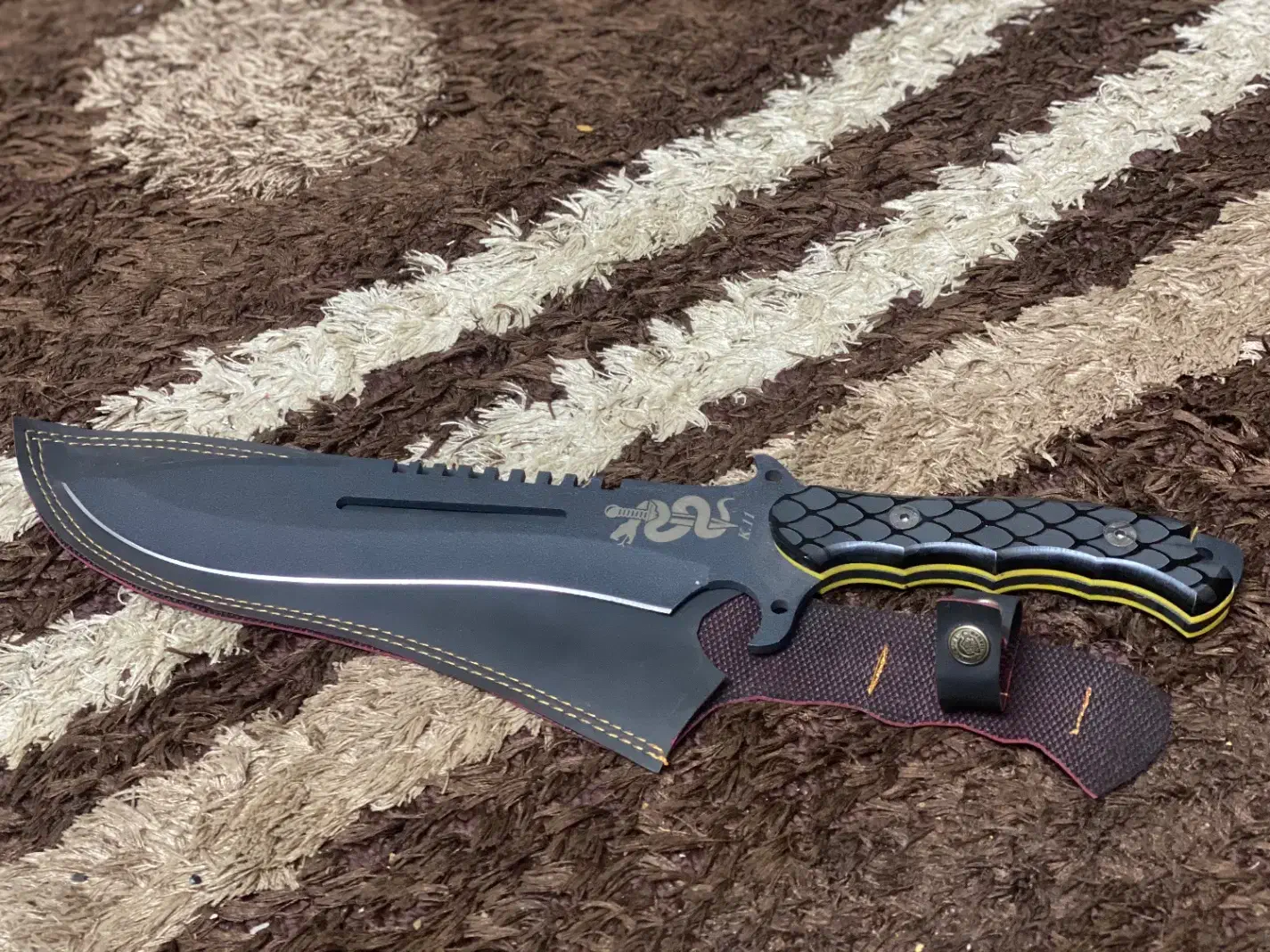 چاقو با غلاف آکبند|کلکسیون اشیاء عتیقه|فاضل آباد, |دیوار