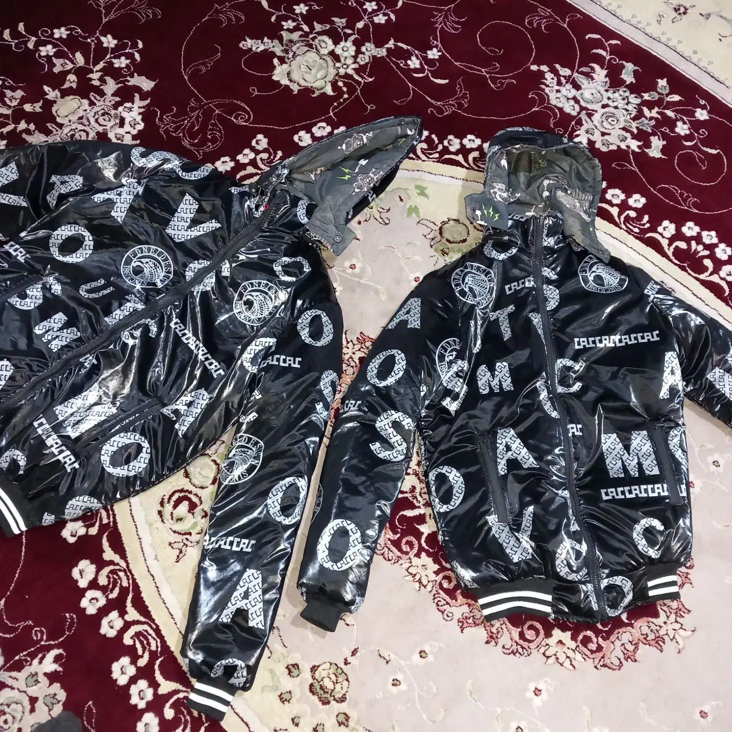 فروش دو عدد کاپشن دو رو در حد نو آکبند|لباس|آبگرم, |دیوار