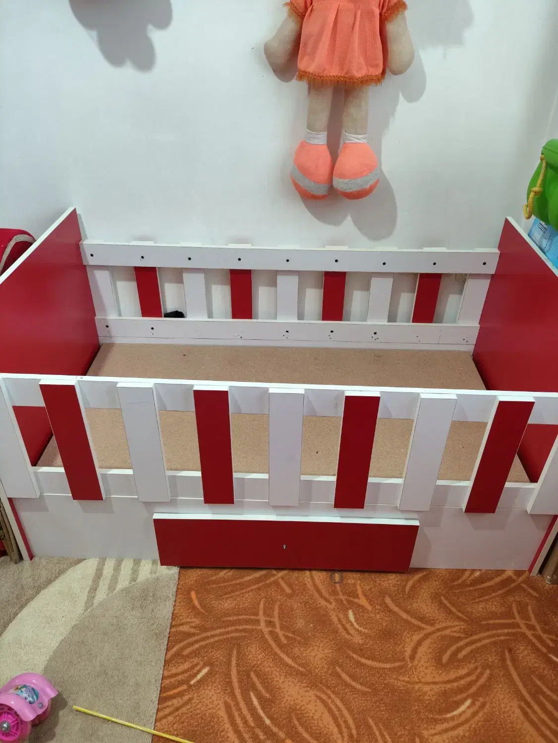 تخت کودک|تخت و صندلی بچه|اردبیل, |دیوار