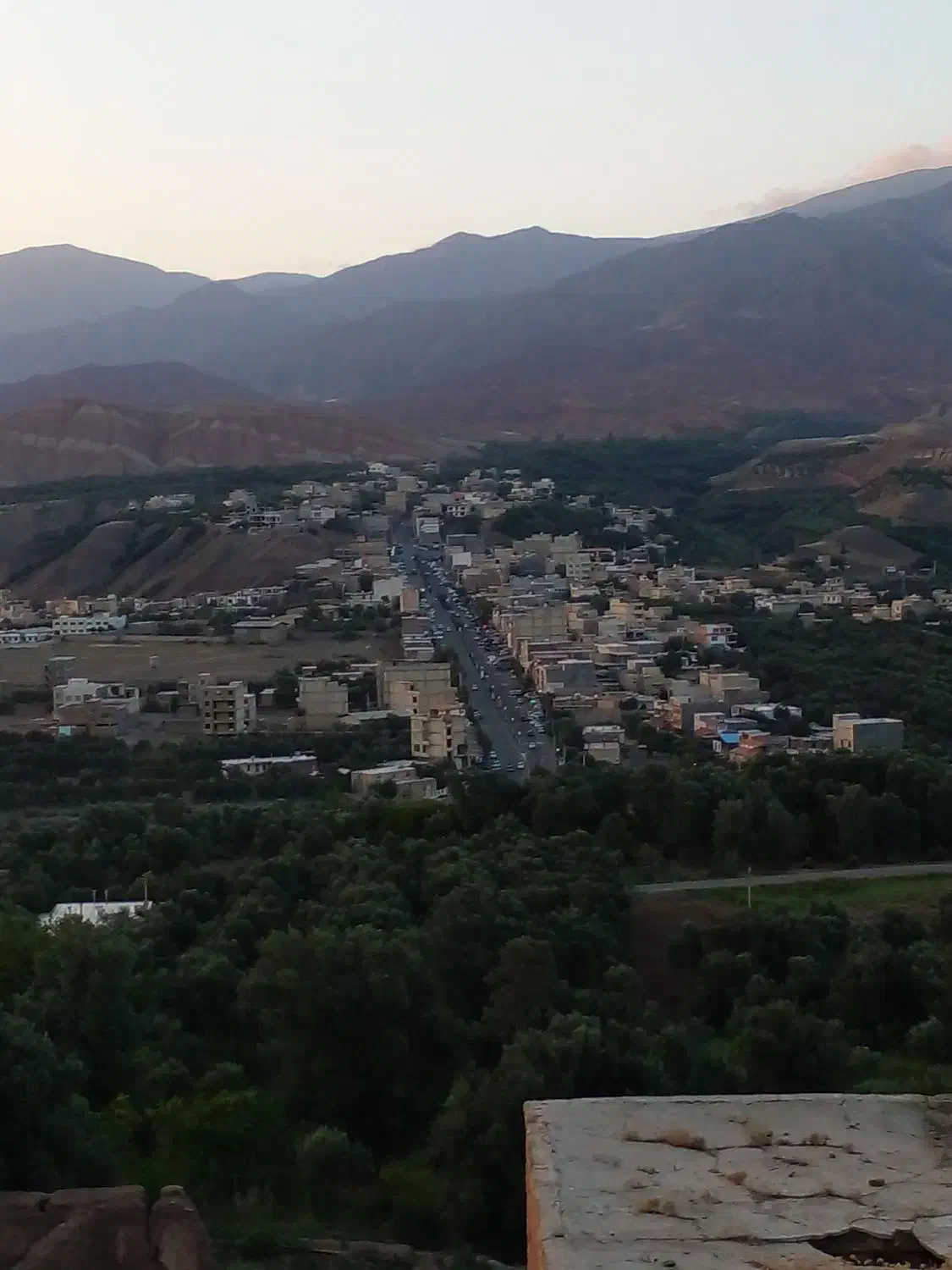 مغازه ۱۲متری خیابان اصلی|اجارهٔ مغازه و غرفه|گیلوان, |دیوار