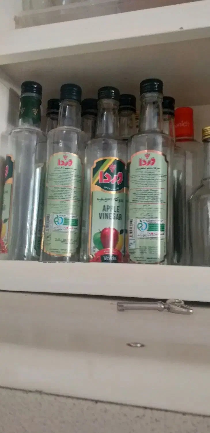 شیشه|ظروف نگهدارنده، پلاستیکی، یک‌بارمصرف|کاشان, فاز ۲ ناجی آباد|دیوار