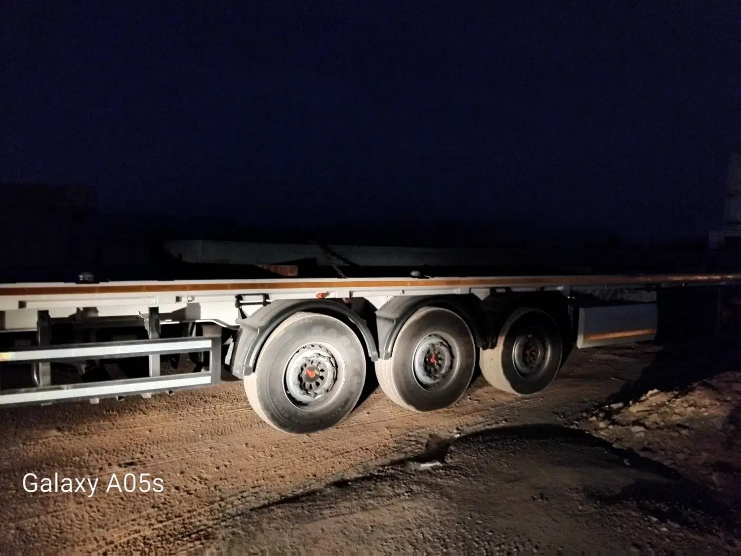 تریلر کفی 13.70 پویا|خودرو سنگین|آباده, |دیوار