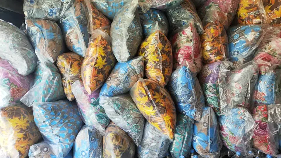 بالشت و پشتی|رختخواب، بالش، پتو|مشهد, رده|دیوار